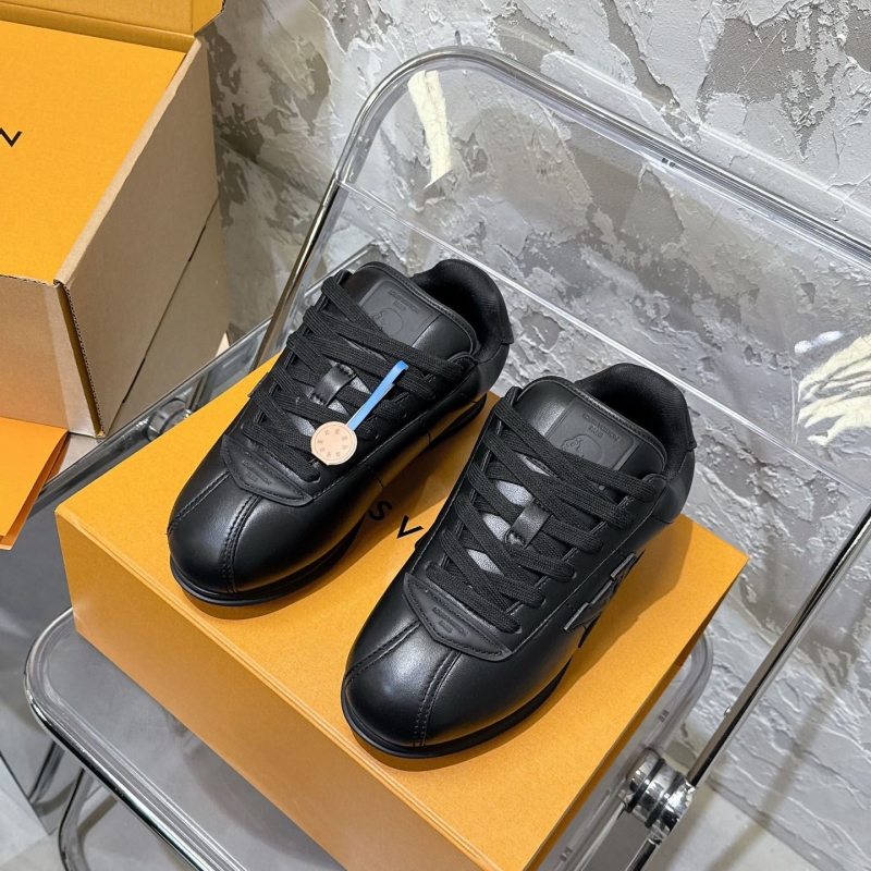 l0vis Vvtt0n trainer sneaker